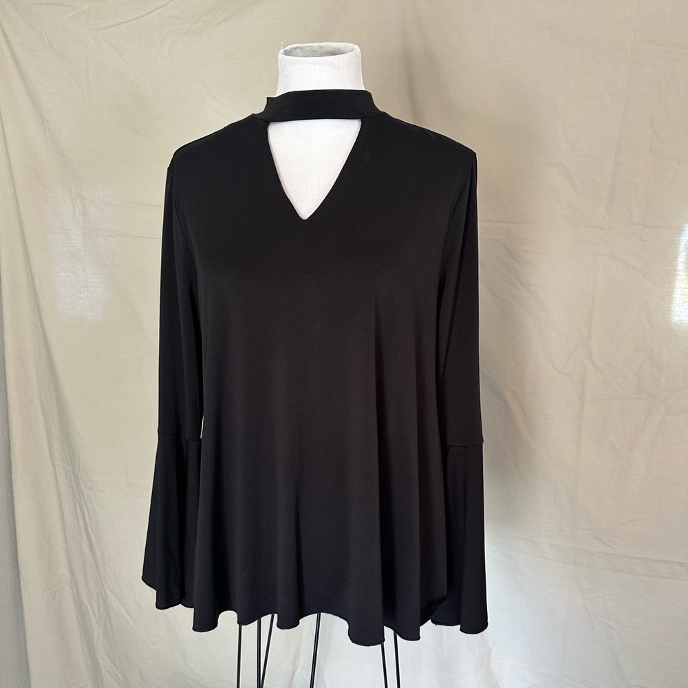 Chelsea & Theodore Black Keyhole Blouse retro inspired cut-out bell sleeve large